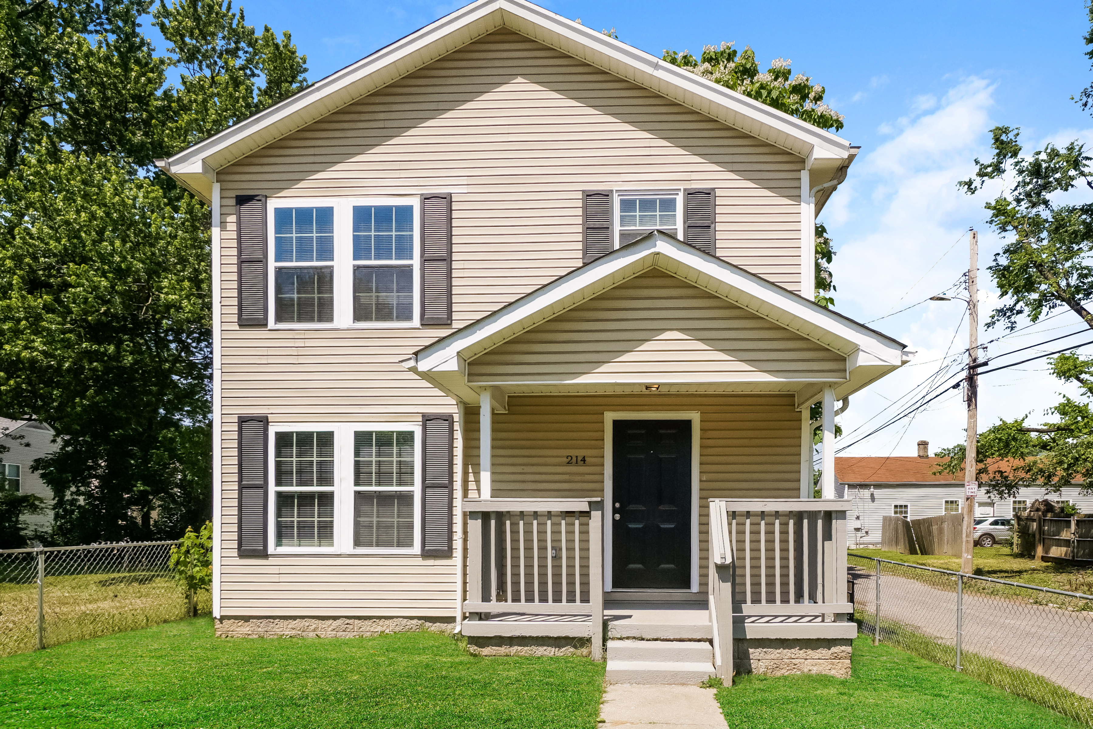 214 N 24Th St Louisville, KY 40212